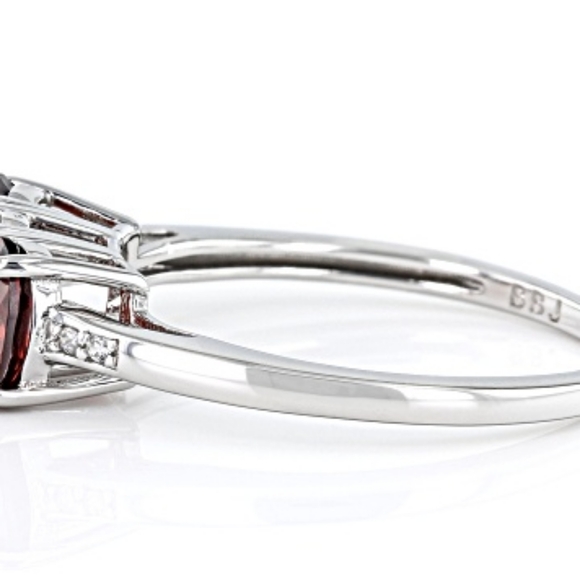 Red Garnet 3 Stone Ring/Size 7 / Sold - Picture 3 of 6